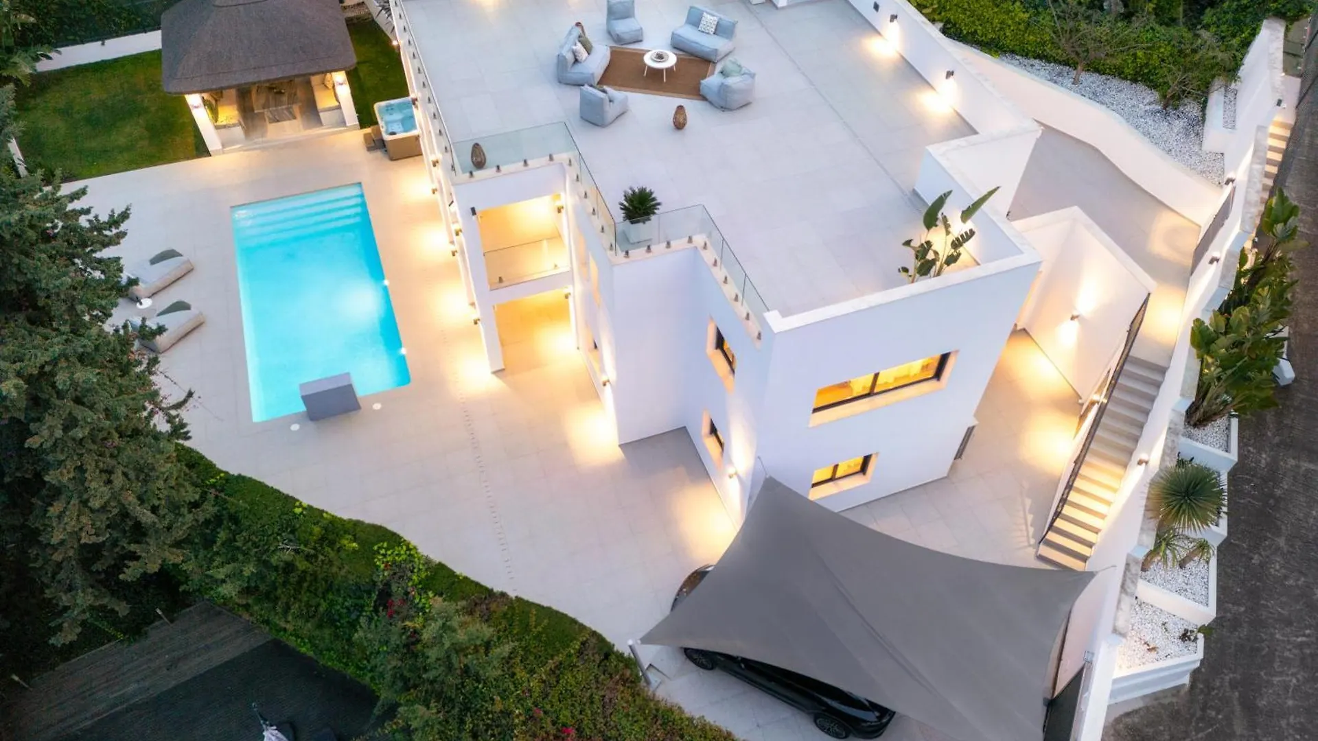 Villa Angelique, 5 Bdr With Private Pool In Puerto Banus Marbella
